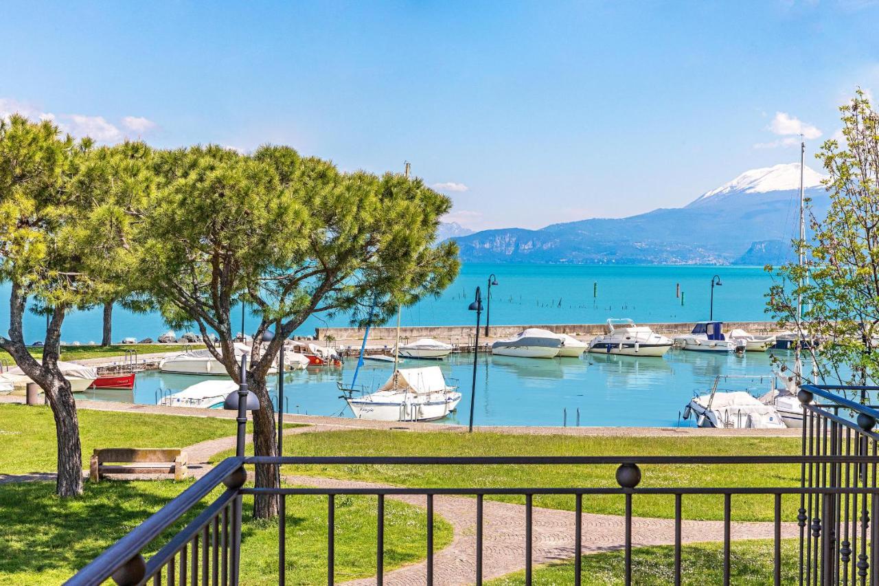 I Mosaici Apartments By Wonderful Italy Sirmione Exterior photo