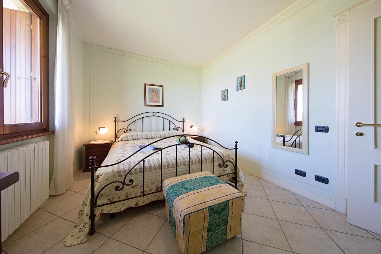 I Mosaici Apartments By Wonderful Italy Sirmione Exterior photo